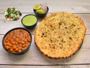 Mix Veg Kulcha With Chole
