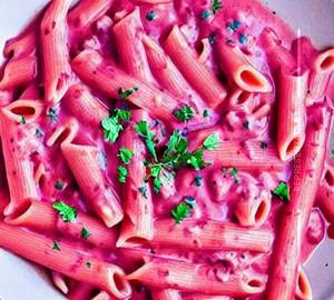 Pink Sauce Chicken Pasta