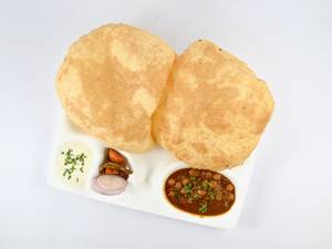 CHOLA BHATURA