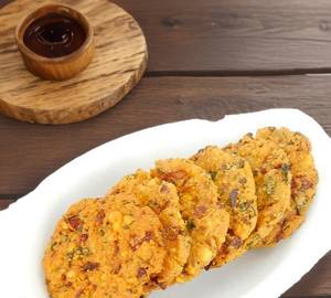 Piyazi [4 Pieces] With Tomato Ketchup