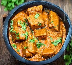 Soya Chaap Butter Masala