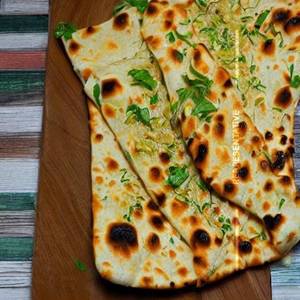 Paneer Stuffed Naan