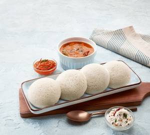 Idli - Sambar - Nariyal Chutney