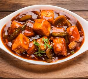 Classic chilli paneer