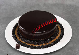 Chocolate Truffle Cake Eggless