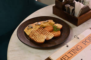 Classic Mushroom Cheese Omelette
