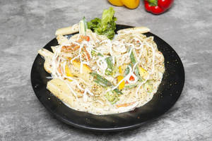 White Sauce Pasta