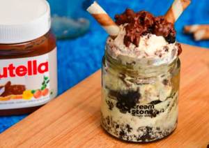 Nutella crunchy brownie jar
