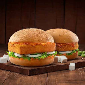 Spicy Paneer Burger
