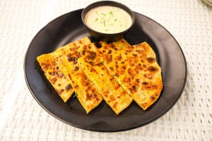 Aloo Paratha With Spioced Curd Pickle & Green Chilli
