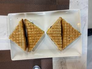 Mushroom And Corn Sandwich