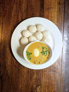 Kadambuttu + Mutte (egg) Curry