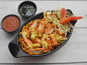 Chilli Garlic Chicken Noodles