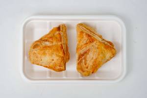 Chicken Samoosa Puff 2's