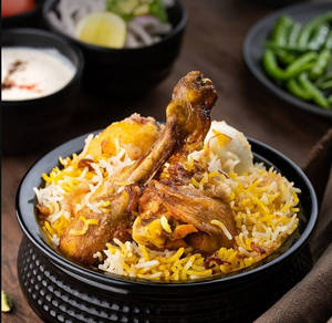 Murgh Awadhi Biriyani (750 Ml)