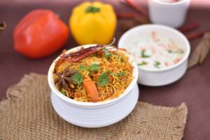 Veg Biryani With Raita