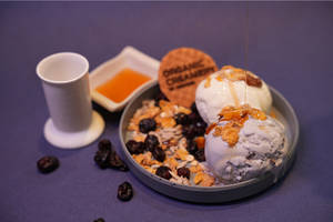 Honey Moon Delight Icecream