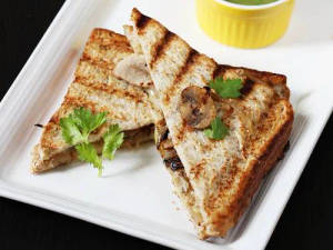 Spicy Mushroom Sandwich