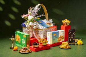 Surprise Diwali Hamper
