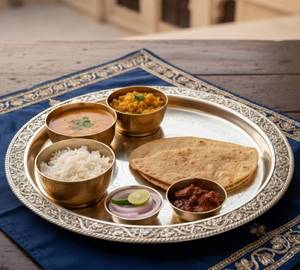 Roti, Sabji Dal, Rice Thali