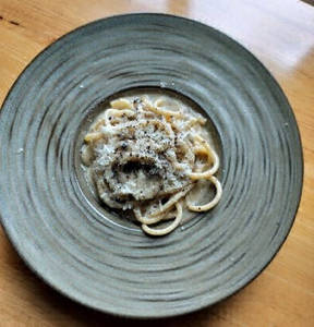Bucatini Cacio E Pepe