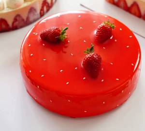 Strawberry Pastry Cake