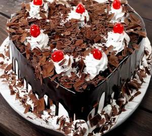 Black Forest Heart Shape Cake [500 Gm]