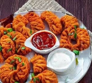 Paneer kurkure momos