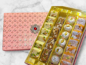 4 Line Khoya Sweet[800 Grams]