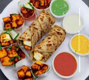 Paneer Roll                                            