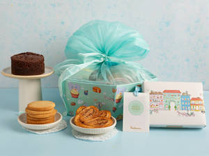 Premium      Gift Hamper Basket