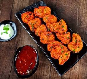 Paneer tikka kurkure momos