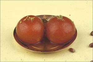Hot Gulab Jamun 2 Pcs