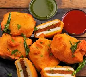 Paneer Pakoda [1-Pcs]