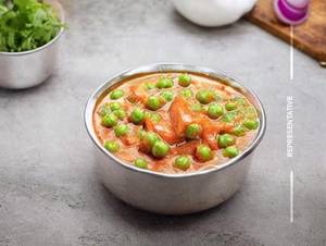 Green Peas Paneer