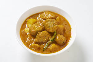 Chitol Macher Muitha (8 Pcs)
