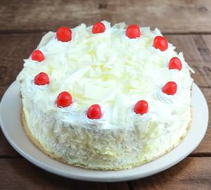 White Forest Cake 1/2 KG