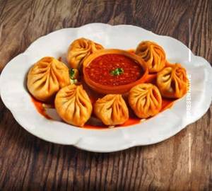 Paneer chilli momos
