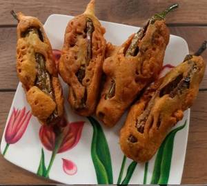 Mirchi bajji
