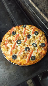 Pizza The Twist Of India