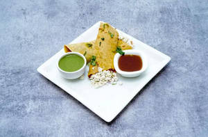 Dal Chilla Paneer Stuffed