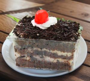 Black Forest Fresh Cream Pastry
