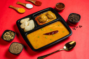 Bhog Er Khichuri Aloo Dum + Chatni Papad