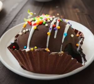 Choco Bomb Fresh Cream Pastry