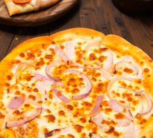 Onion Pizza                