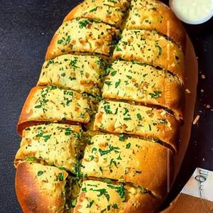 Stuffed garlic bread
