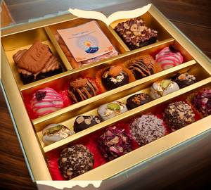 Divine Diwali Delights (Luxury Giftings)