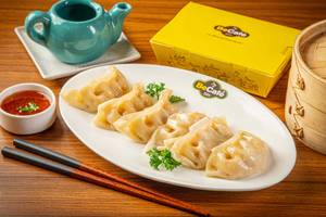 Steamed Chicken Momos (6 Pcs)