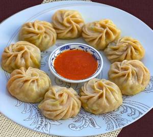 Veg steam momos