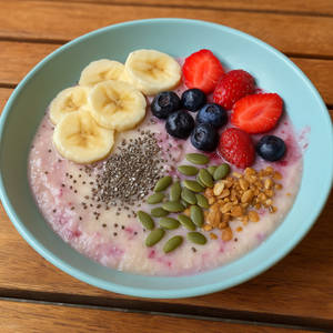Oat & Berry Bowl